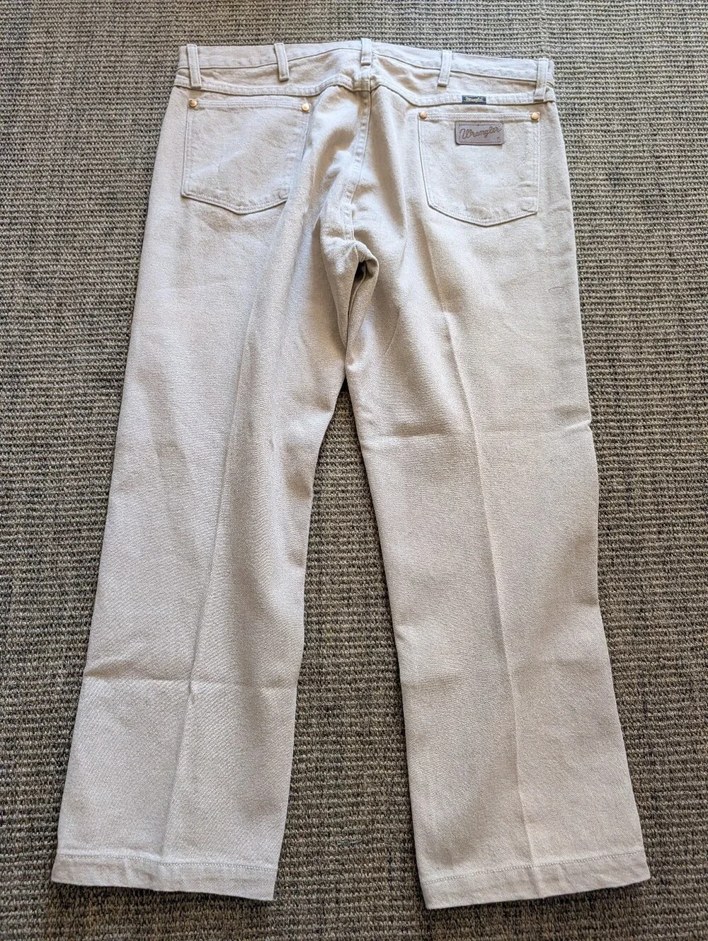 Wrangler Cowboy Cut Jeans Mens 42x28 Tan Excellent 13MWZTN Straight Leg Denim